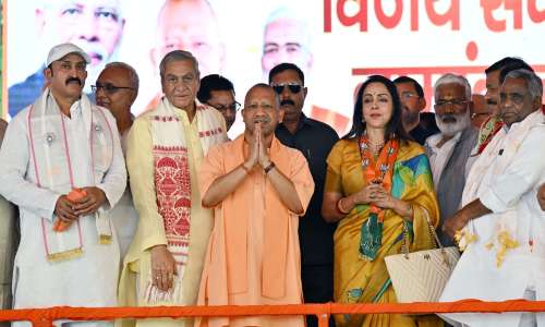 मुख्यमंत्री श्री योगी आदित्यनाथ ने मथुरा में विजय संकल्प नामांकन सभा को किया संबोधित